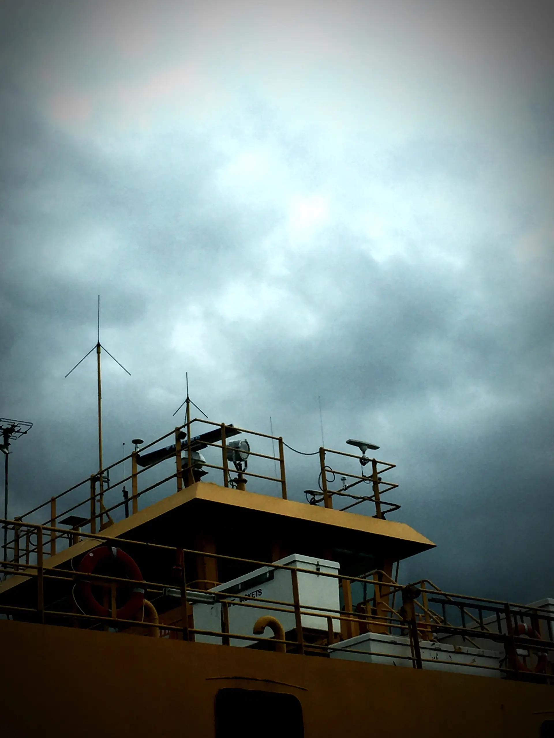 bad weather risks -Renovation Scaffolding Mistakes